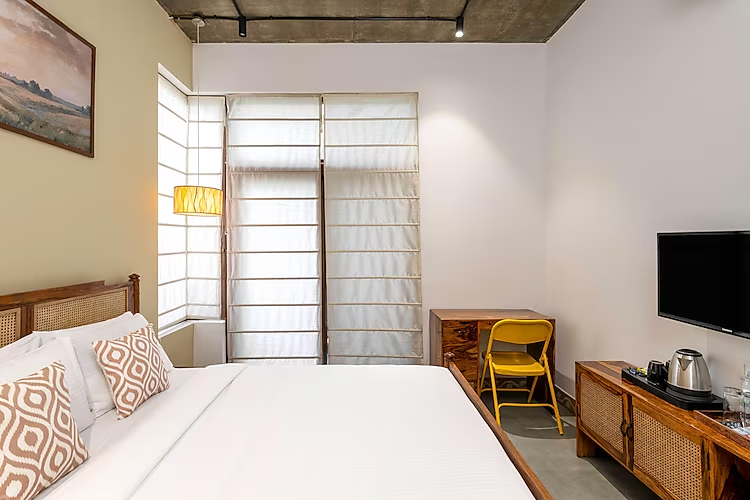 Deluxe Double Room with Balcony