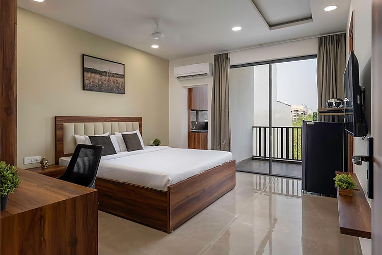 Superior King Room with Private Balcony